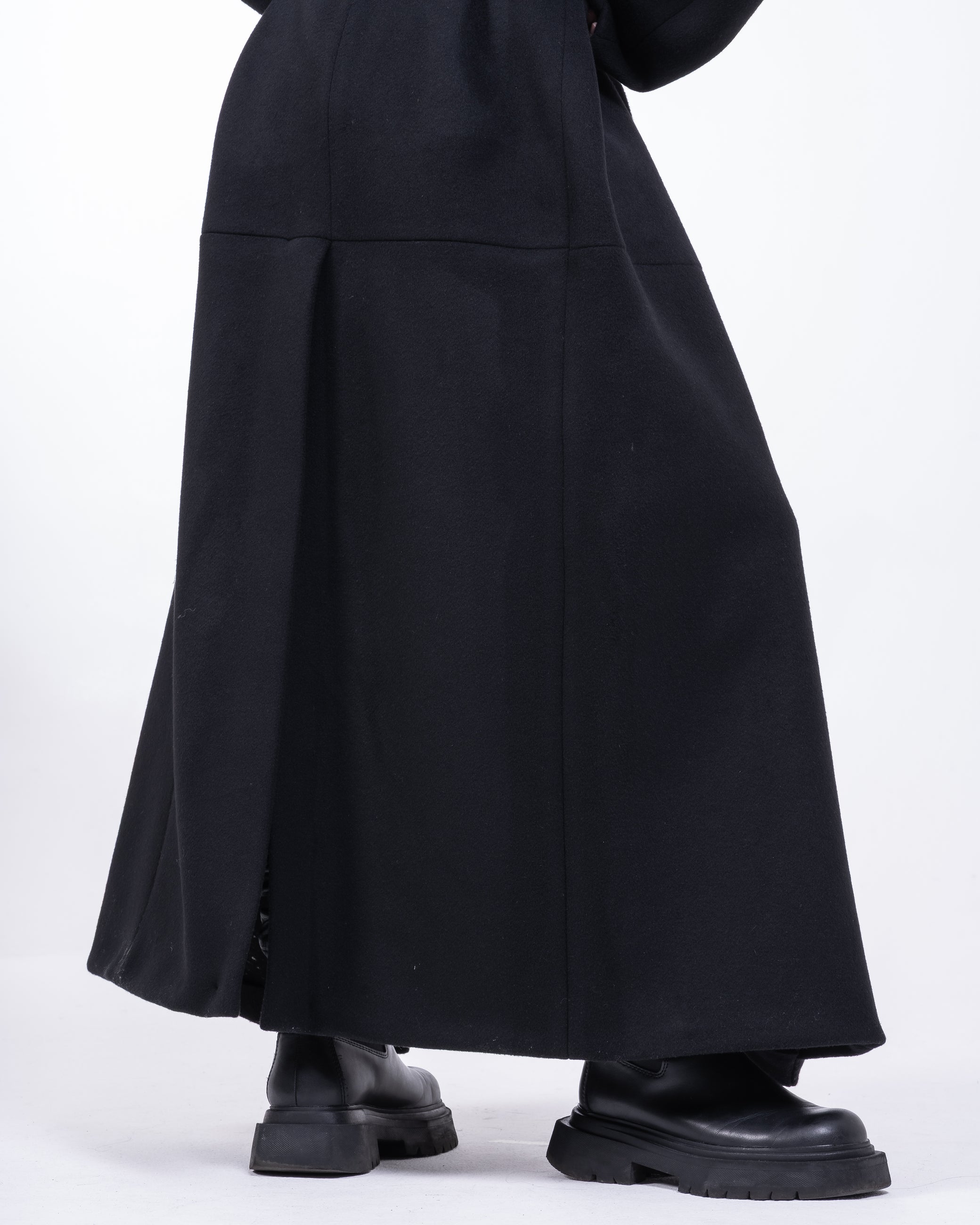 ZIPPED CASHMERE COAT